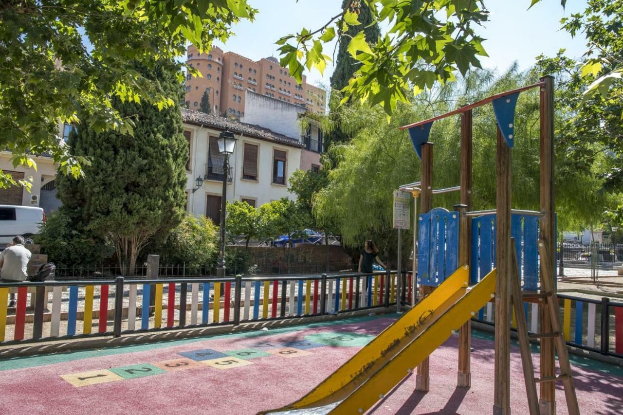 Plaza Del Campo Del Principe Apartment Granada Exterior photo